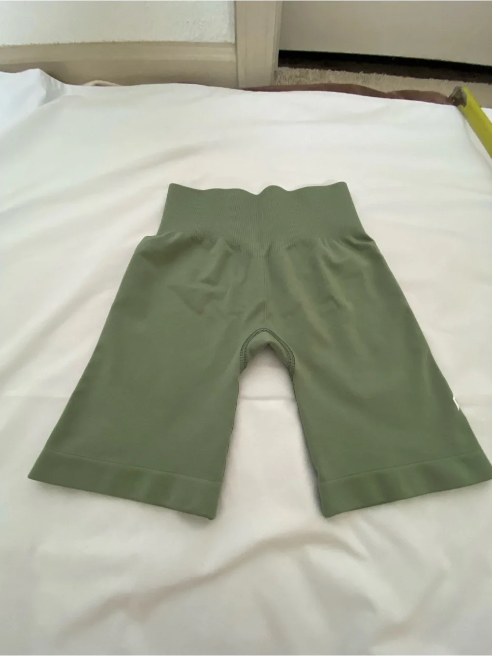 Oner Active Olive Green High-Waist Athletic Bike Shorts Sz Small - Picture 1 of 6